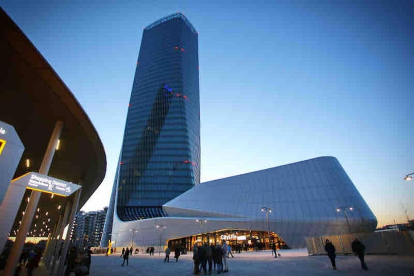 Under The Stars, City Life Milano, Corso Sempione Exterior photo